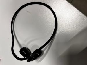 cs 896/2024 WIRELESS BLACK EARPHONES